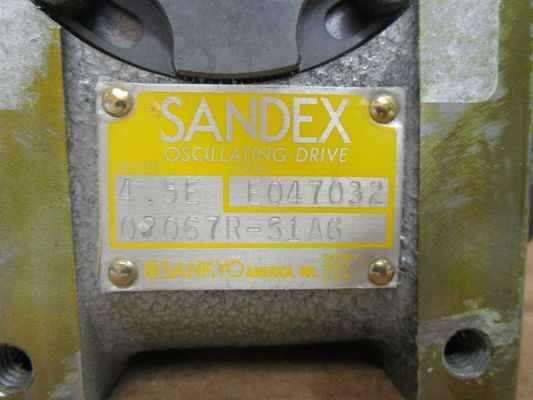 A caixa de engrenagens do oscilador Sandex 4.5e