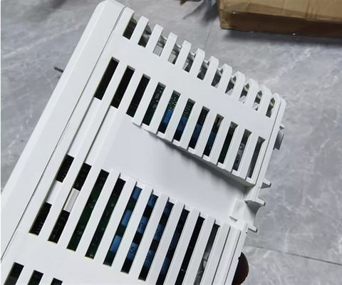 ABB 3BSE008550R1 Di821 Módulo de entrada digital de 8 canais