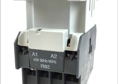 ABB Contactor Relay 1SBH141001R8022 N22E 115-127V 60Hz Térmicos de parafuso 4 POLE