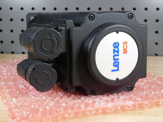 LENZE MCS 09F38LC40P1-B14N-ST5S00N-R0SU Tensão de alimentação 399