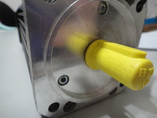 LENZ EMDSKSBA036-23 Servomotor com 80 desempenho de condução