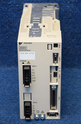 Yaskawa CACR-4R4-JS1VA AC servo drive Máxima queda/rede 31