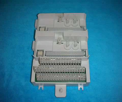 3BSE021443R1 ABB TU843 Módulo de terminação de alimentação redundante