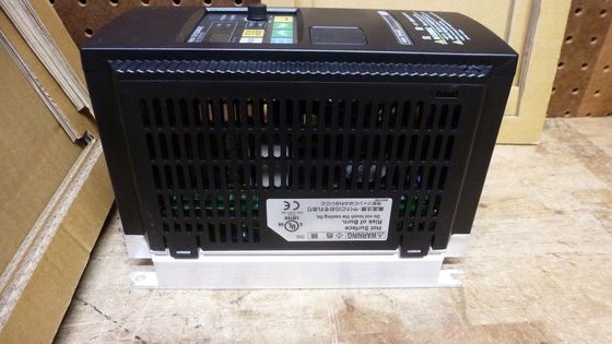 Servomotor Omron 3G3JX-A4004 para aplicações industriais
