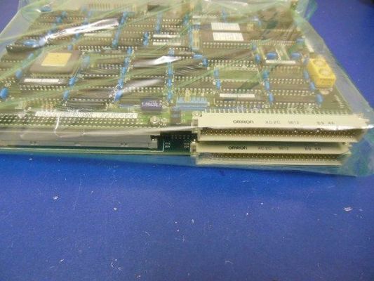 Omron 3G8B3-CL001 Servomotor de eixo para máquina automática