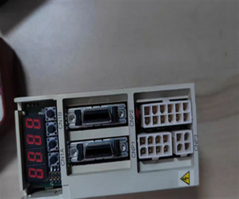 2.4A Output Servo-drives industriais para controlo de movimento rápido e preciso