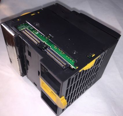 Omron CJ2M-CPU34 Controlador programável de corrente 5A
