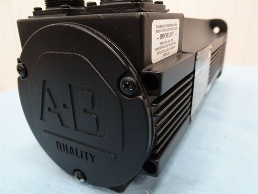 1326AB-A430E-21 Servomotores AC para máquinas industriais pesadas