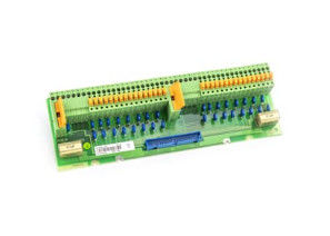 ABB DSTD 150A Unidade de ligação para placa de entrada digital 57160001-UH 32 canais Max 60 V