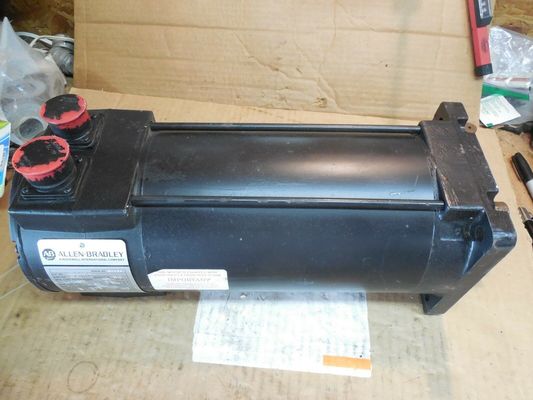Servomotores da série AB 1326AB-B2C-21 Torque Plus para o servomotor AC 1391-DES