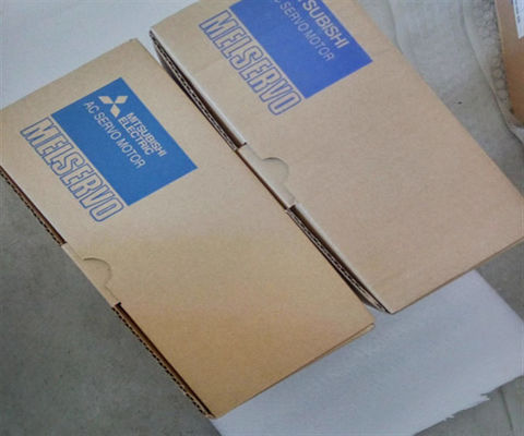 Mitsubishi HC-SFS102 Servomotor de capacidade média de inércia