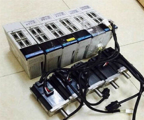 O servo industrial de MR-J2S-20A-EG 200W conduz o amplificador servo de 1.8A DC284-326V Mitsubishi