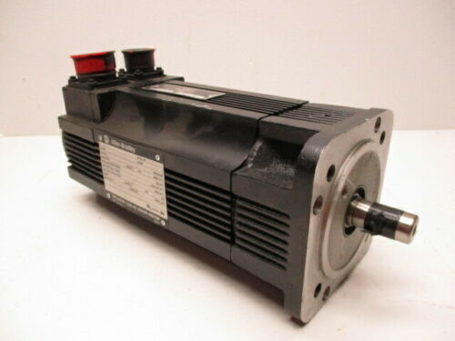 Servomotores da série 1326AB-B4100-21-K4 Torque Plus personalizáveis para servomotores AC 1391-DES