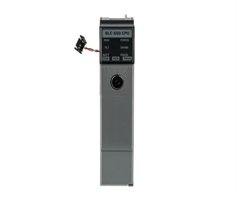 Allen-Bradley 1747-L532 SLC 5/03 16K Controlador de saída digital