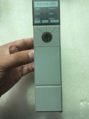 AB 1747-L553 Chassis modular e fontes de energia