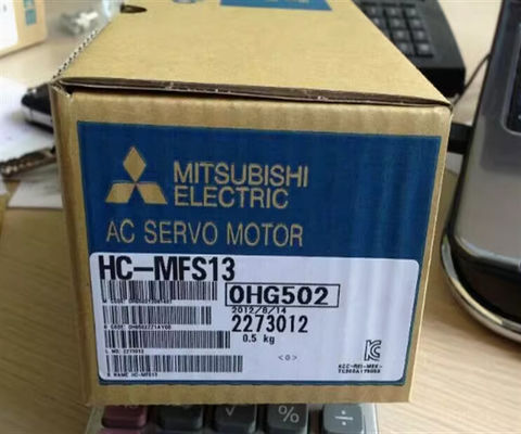 Mitsubishi HC-KFS053D AC Servo Motor 3AC 51V 0,9A 3000R/MIN NOVO