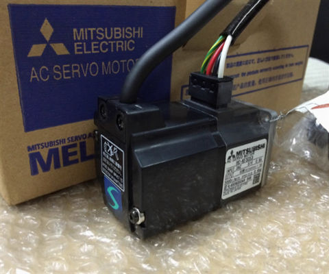 Mitsubishi HC-KFS053BD AC Servo Motor 3AC 51V 0,9A 3000R/MIN NOVO