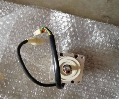 Mitsubishi HC-MFS053G1 AC Servo Motor 3AC 0.9A 60V 3000RPM NOVO