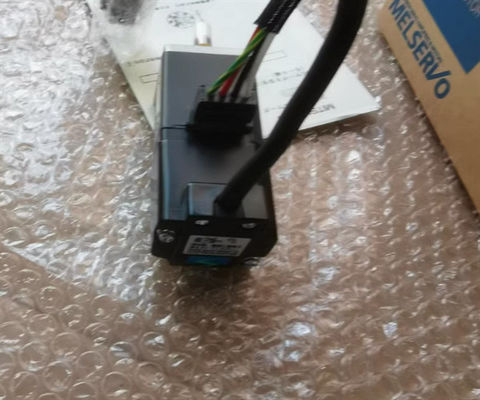 Mitsubishi HC-MFS13K AC Servo Motor 3AC 0.9A 60V 3000RPM NOVO