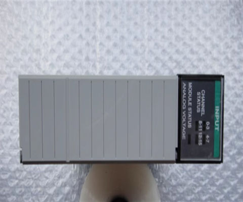 Allen-Bradley 1746-NI16V Módulo de entrada analógica Módulo de controlador lógico