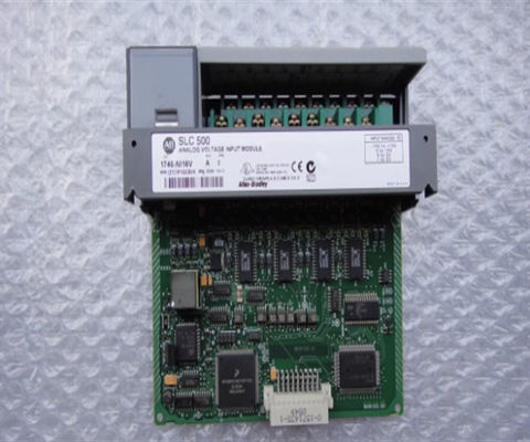 Allen-Bradley 1746-NI16V Módulo de entrada analógica Módulo de controlador lógico