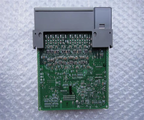 Allen-Bradley 1746-NI16V Módulo de entrada analógica Módulo de controlador lógico