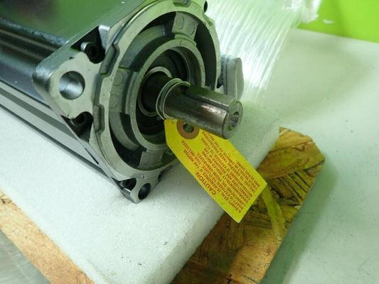 ALLEN-BRADLEY MPM-B1151F-MJ72AA MPM-Série MPM 480V AC Servomotor rotativo