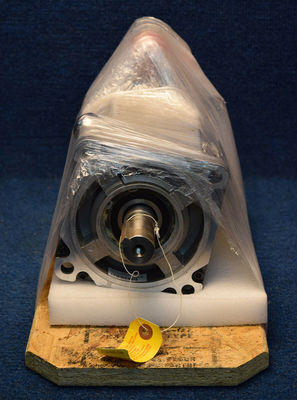 ALLEN-BRADLEY MPM-B1651C-2J72AA MPM-Série MPM 480V AC Servomotor rotativo