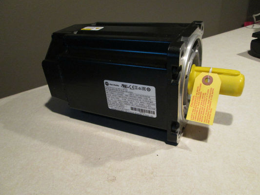 ALLEN-BRADLEY MPM-B1651C-MJ72AA MPM-Série MPM 480V AC Servomotor rotativo