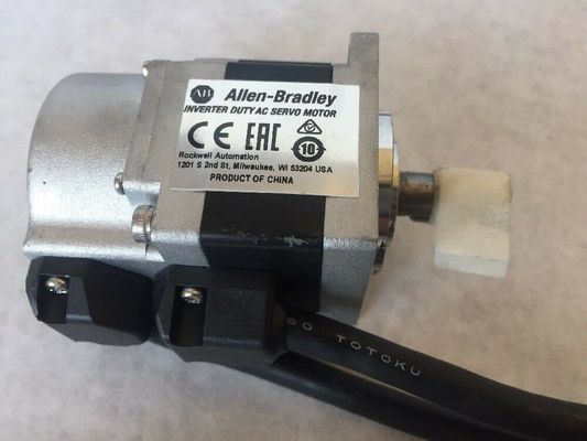 ALLEN-BRADLEY TLY-A110p-BJ62AA TL-Series Servo motor sem travões