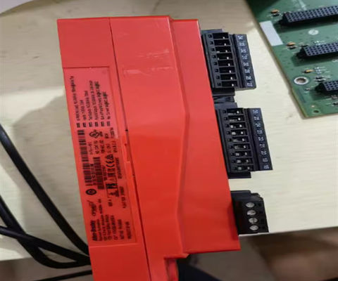 Allen Bradley 1791ES-IB8XOBV4 PLC/controlador lógico programável