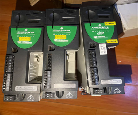 Técnicas de controlo SP0402 Acionamento universal AC e servo