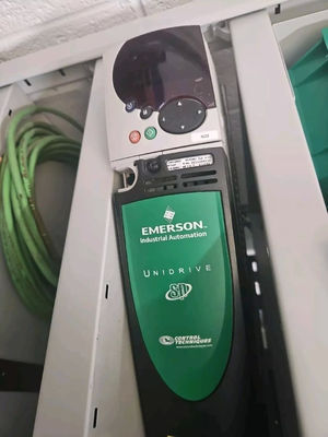 EMERSON SP1403 Acionamento AC universal de velocidade variável para motores de indução e servo