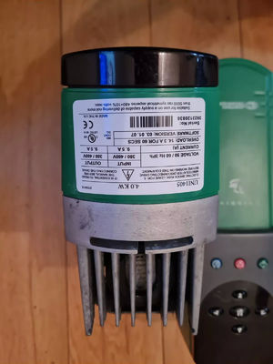 EMERSON UNI1405 Técnicas de controlo Emerson Unidrive Frequenzumrichter