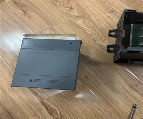 1746-P4 Allen-Bradley SLC 500 Fornecedor de alimentação digital de montagem de rack MODULO 120/240VAC 10A