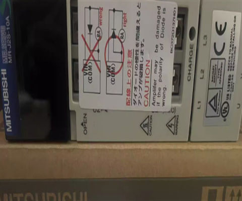 Mitsubishi Servo Amplificador MR-J2S-700A Tipo de contato de relé