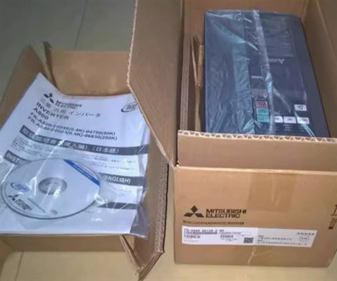 Inversor variável Mitsubishi 400V trifásico da frequência FR-F840-05470-2-60