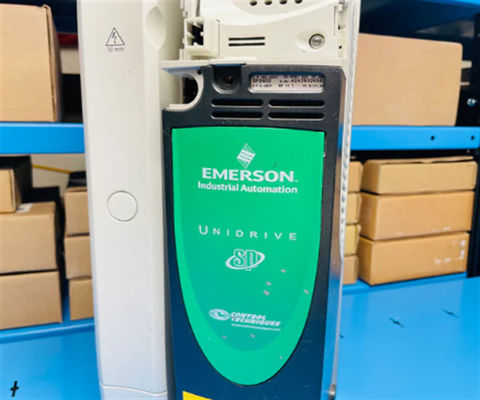Técnicas de Controle Emerson SP2402 UNIDRIVE, 380-480V 50-60HZ 3PH 20.2A / 0-480V