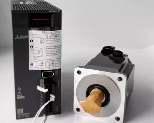 Mitsubishi Servo Motors HC-SFS52K Em estoque Garantia de um ano Original importado
