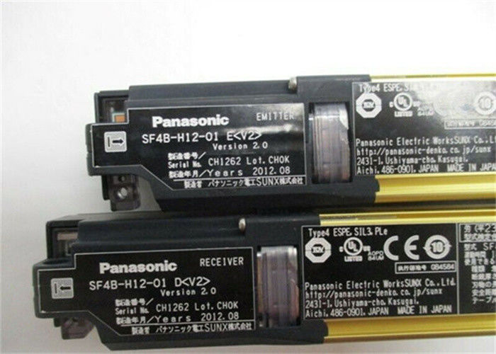 O tipo servo industrial da mão de Panasonic Sf4b-H12-01 conduz 230mm não compatíveis