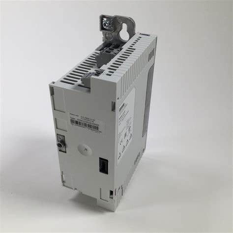 O INVERSOR da C.A. de Lenze I5DAE125B10010000S CONDUZ a SÉRIE I550 0,25 quilowatts 230 V 3 PHAS