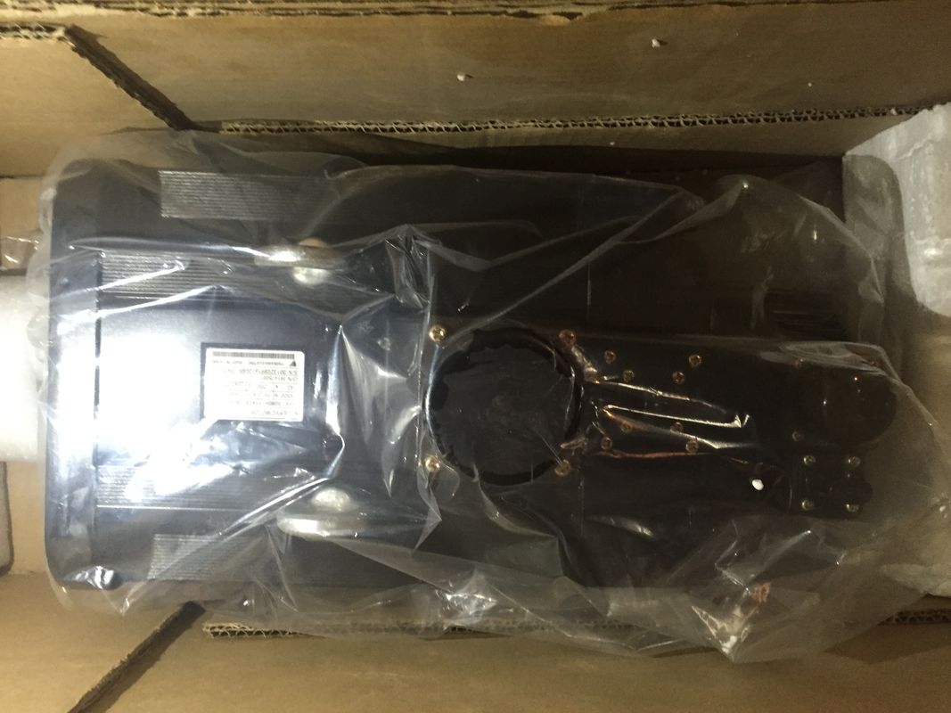 SERVO MOTOR ELÉTRICO 42.1A N.m30.0 r/min 1500 da C.A. de SGMGH-55A2A-YR14 YASKAWA