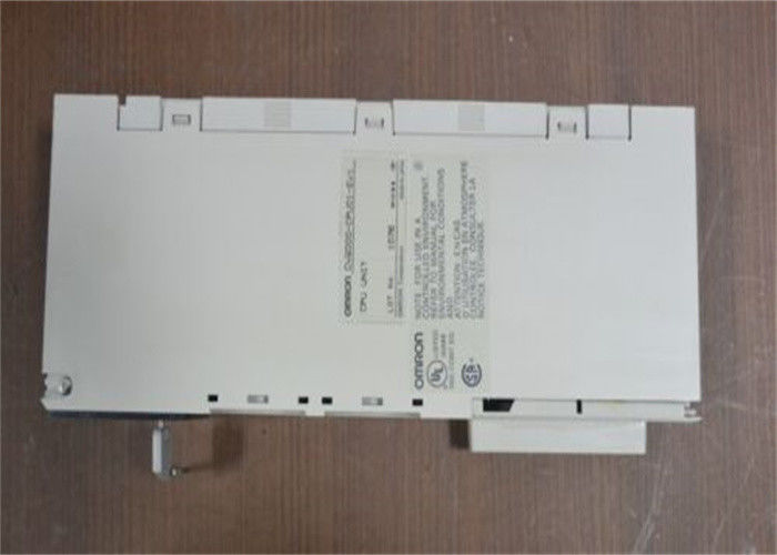 O CONTROLADOR PROGRAMÁVEL RS-232C/422 da LÓGICA de Omron CV2000-CPU01-EV1 MOVE I/O 2048 LOCAL