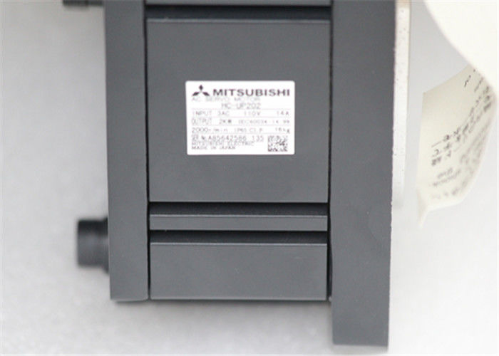 Servo motor industrial HC-UF202 3AC 110V 24A 2000R/MIN de Mitsubishi 2.0KW
