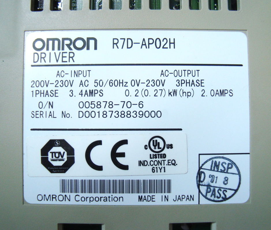 A fonte servo 1.6a 100v da C.A. 100vac de Omron R7d-Bp01l carrega a capacidade máxima 100w do motor
