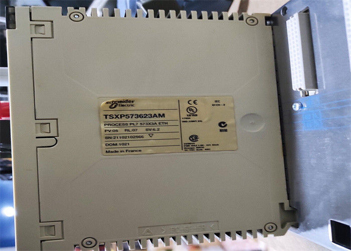 PROCESSADOR 5 VDC 136 MILIAMPÈRE 128 DO CONTROLADOR DOUBLE-FORMAT PL7 DE SCHNEIDER TSXP573623AMC