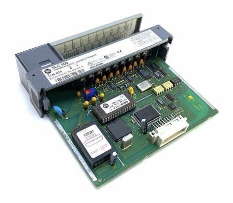 AB 1747-CP3 0,3 watts em 5 volts de C.C. e 0,5 watts em 2 volts de entalhe 0 da C.C. do chassi de SLC 500