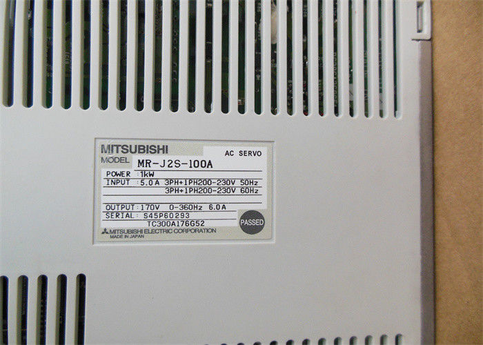 O servo motor servo do amplificador MR-J2S-100A da C.A. da 3-fase 1KW de MITSUBISHI conduz NOVO