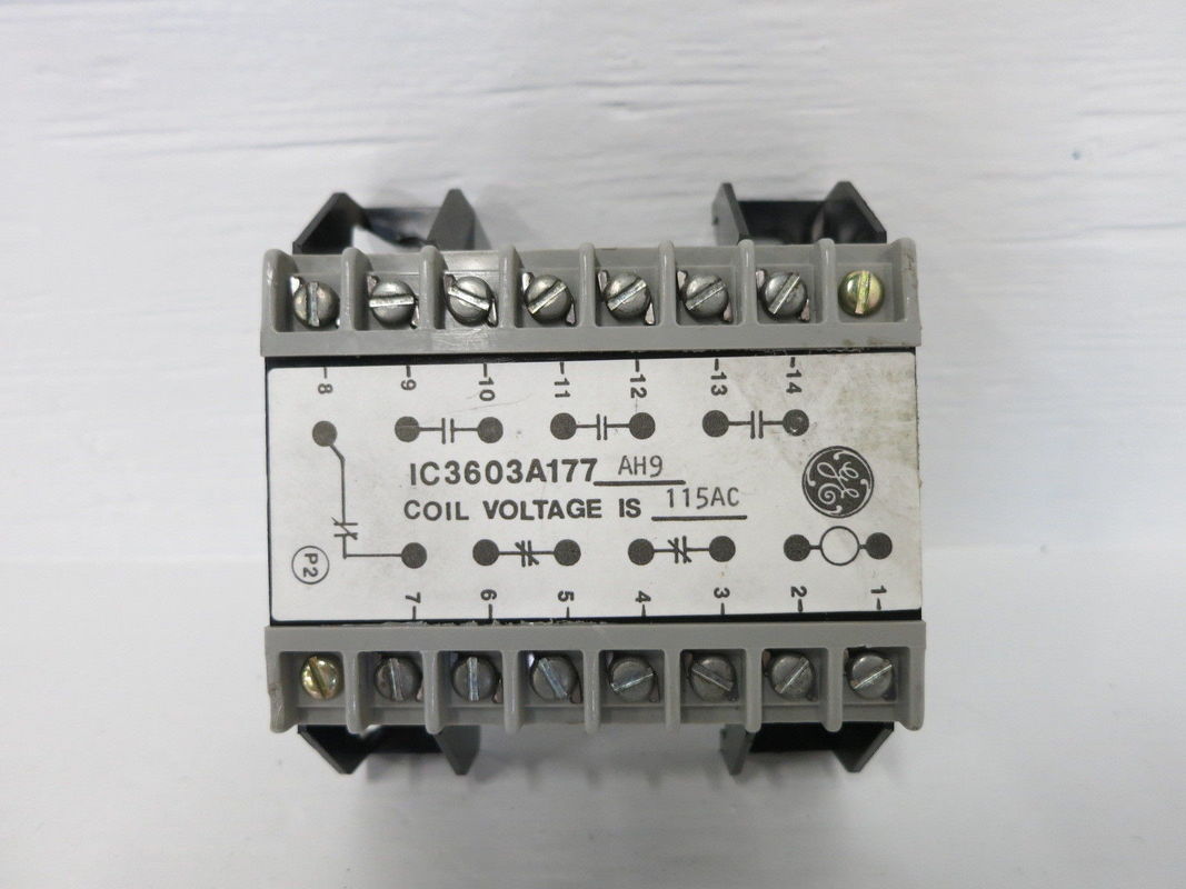 Relais IC3606SANB1 desenvolvidos pela General Electric para as séries Mark I e Mark II