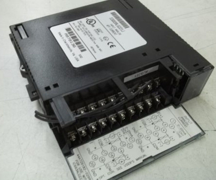 GE IC200CHS014 iC200CHS2xx são necessários Este suporte pode ser usado com todos os módulos de I/O VersaMax